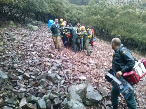 Colaboración y coordinación para el rescate de un cazador en Anchuras