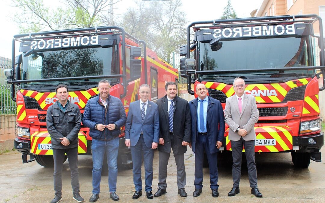 El SCIS incorpora a su flota dos nuevas bombas nodrizas pesadas en los parques de Puertollano y Ciudad Real